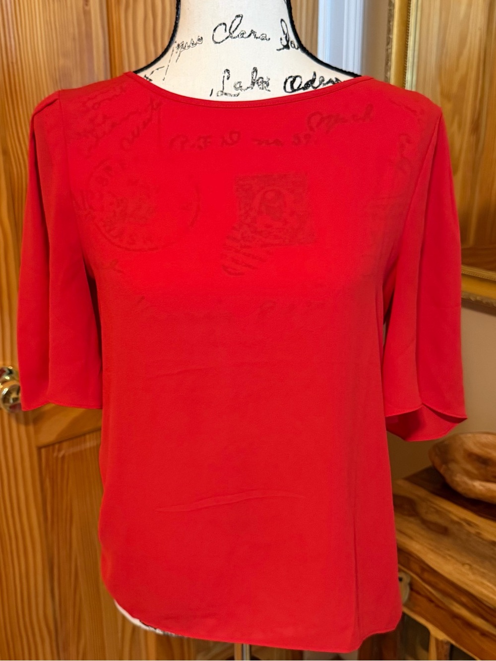 LOFT Red Short-Sleeve Flutter Blouse. Size small.